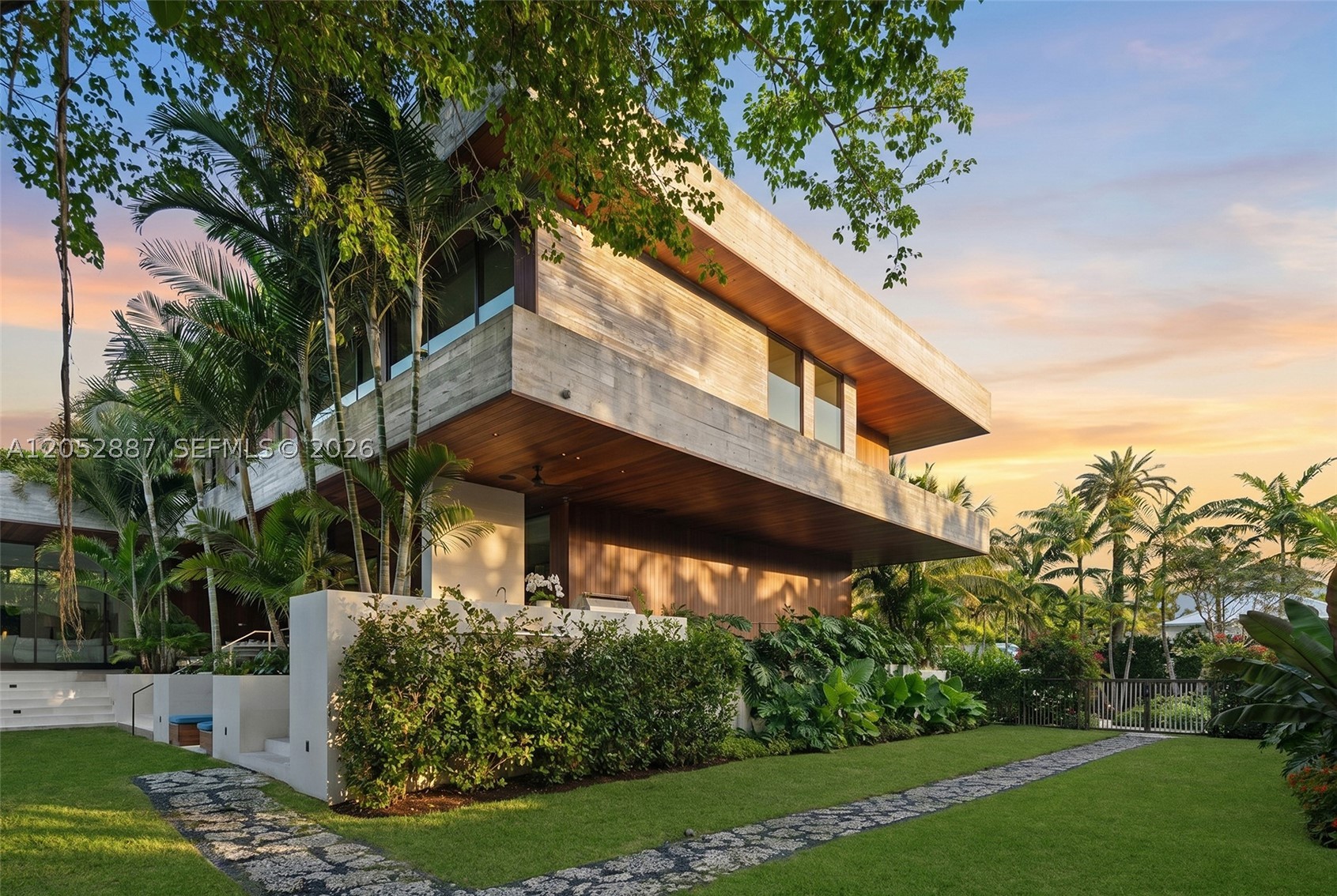 SUNSET ISLANDS-ISLAND NO 3 - Residential Lease