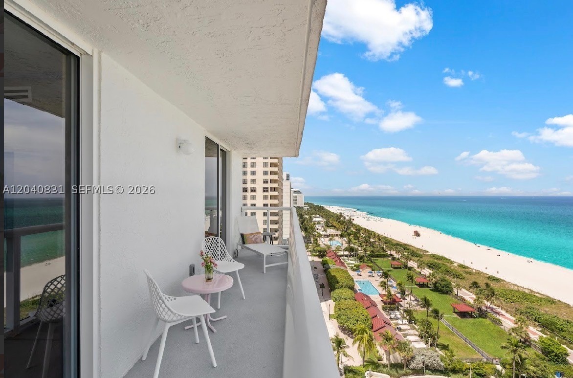 THE ROYAL CLUB CONDO - Residential