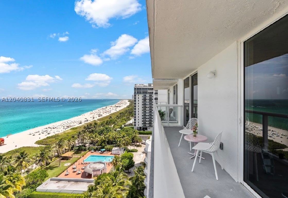 THE ROYAL CLUB CONDO - Residential