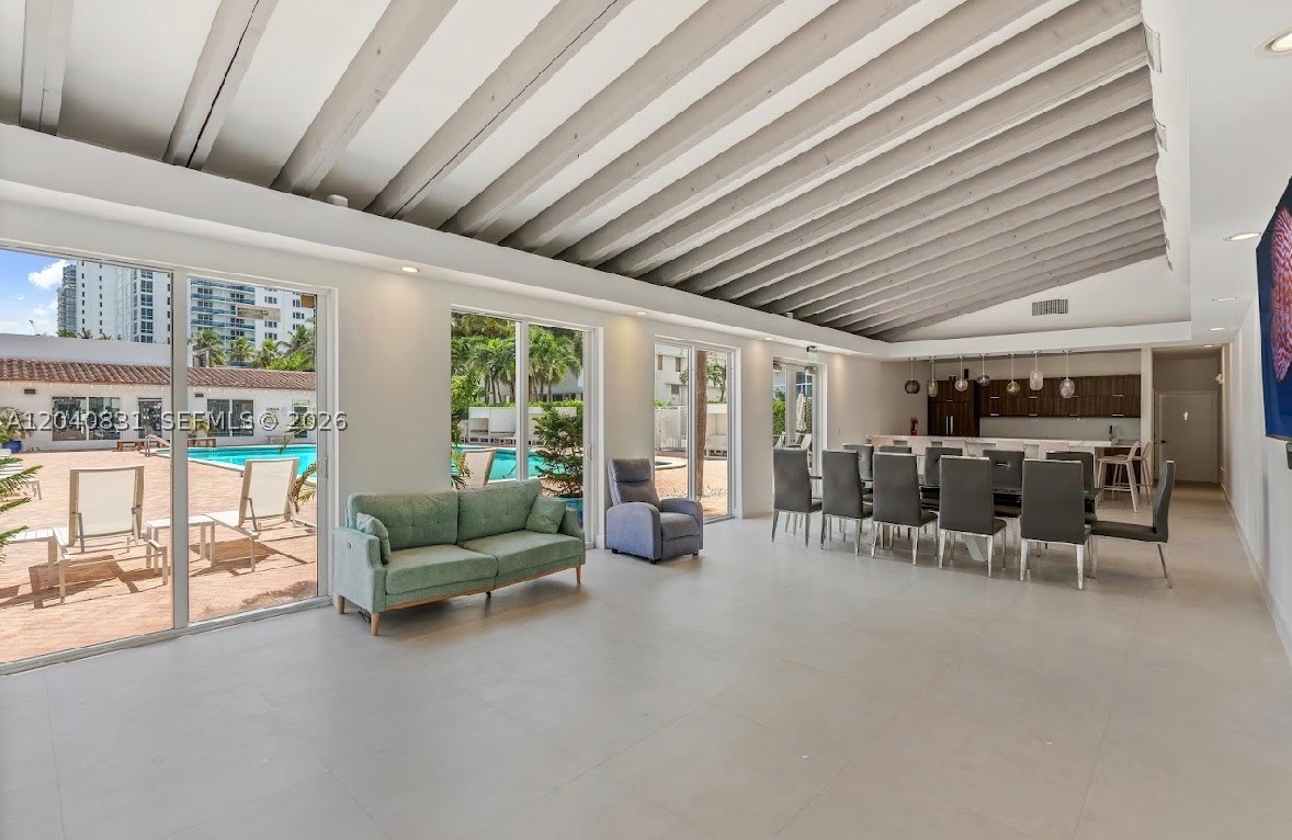 THE ROYAL CLUB CONDO - Residential