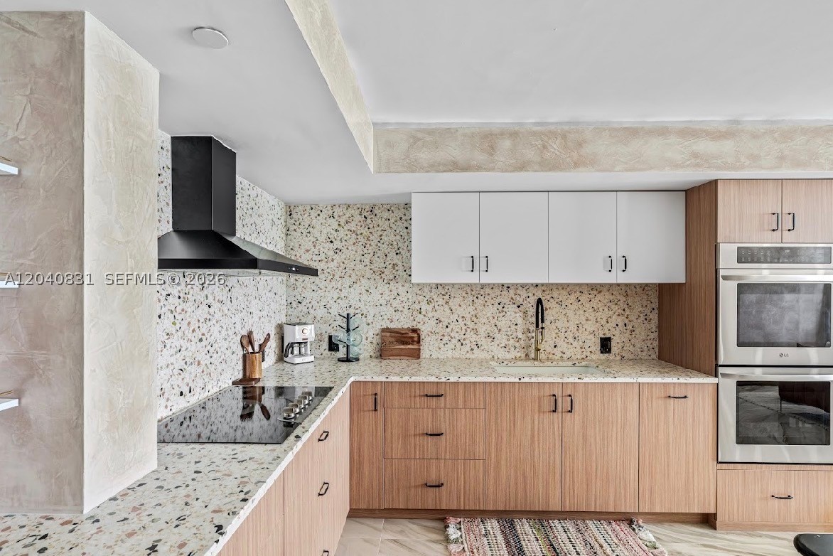 THE ROYAL CLUB CONDO - Residential