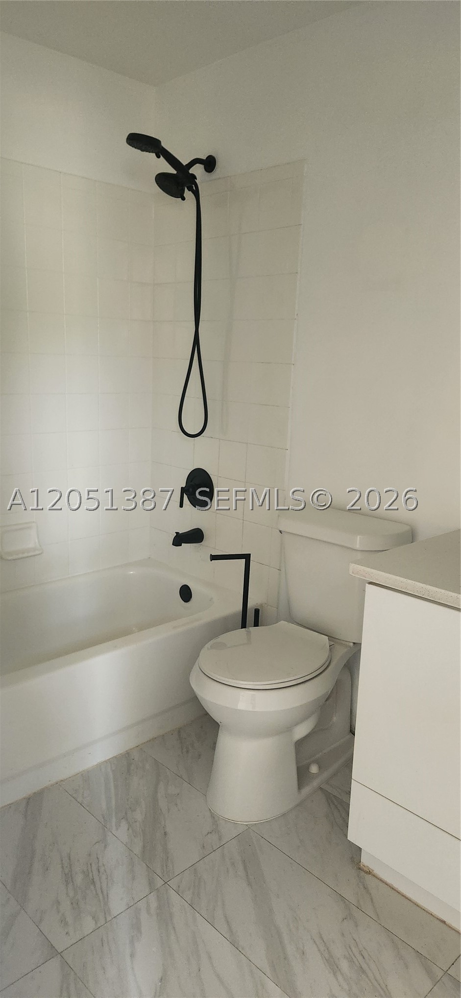 SECTORS 3 & 4 BOUNDARY PL - Residential Lease