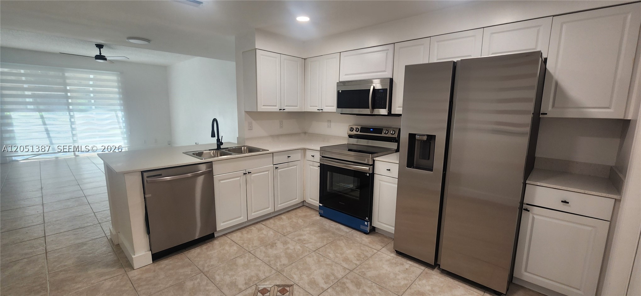 SECTORS 3 & 4 BOUNDARY PL - Residential Lease