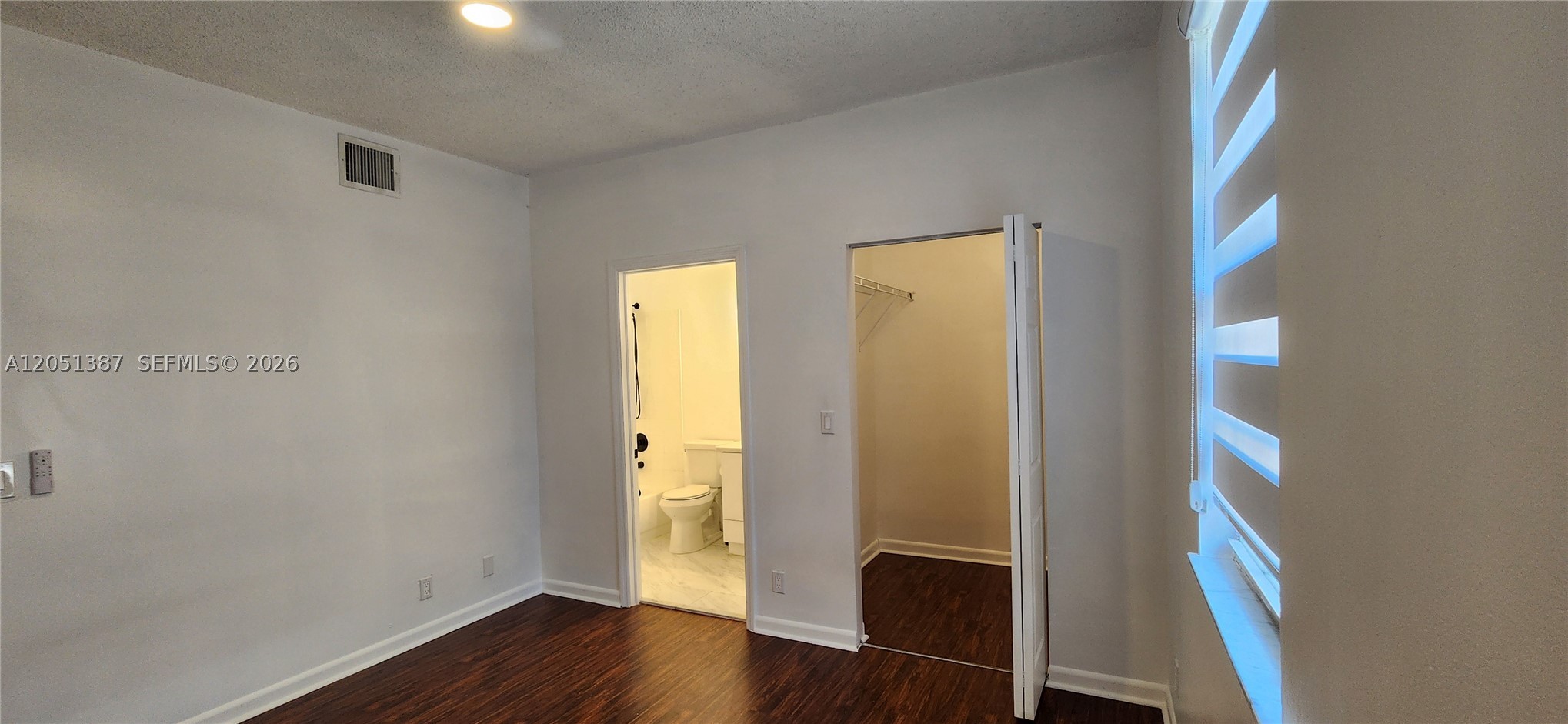 SECTORS 3 & 4 BOUNDARY PL - Residential Lease