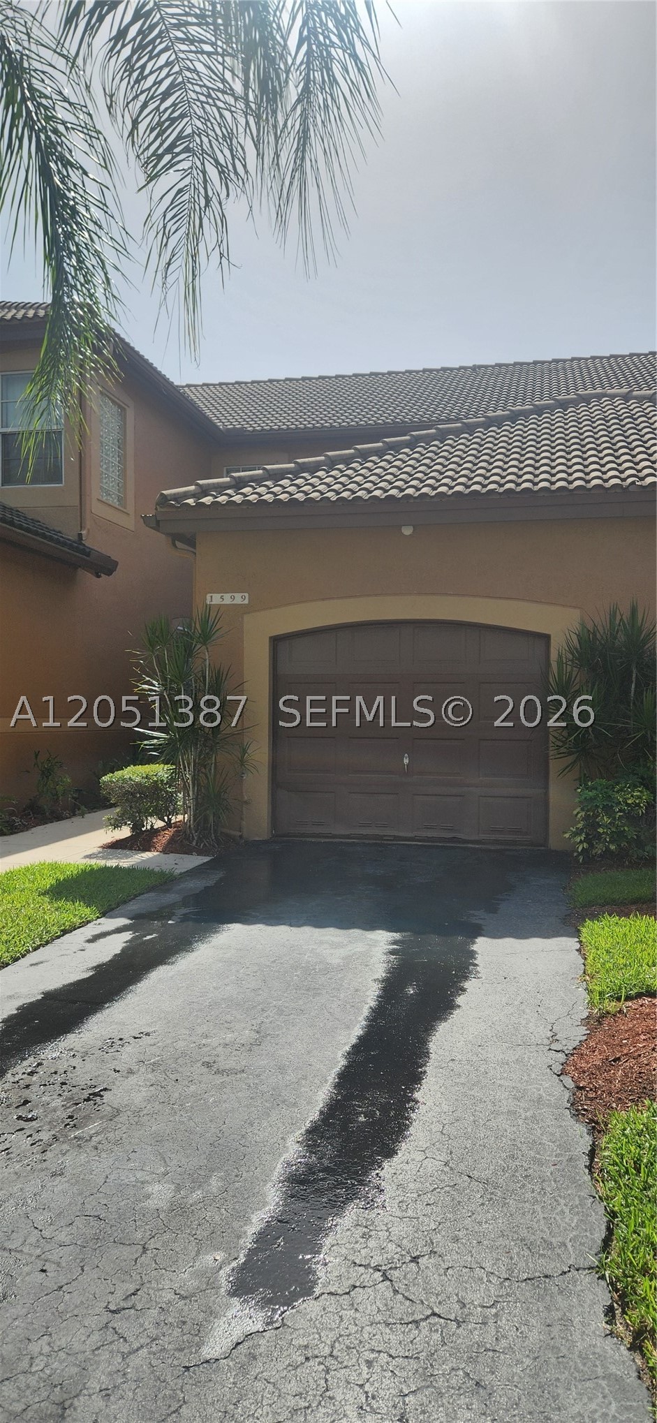 SECTORS 3 & 4 BOUNDARY PL - Residential Lease