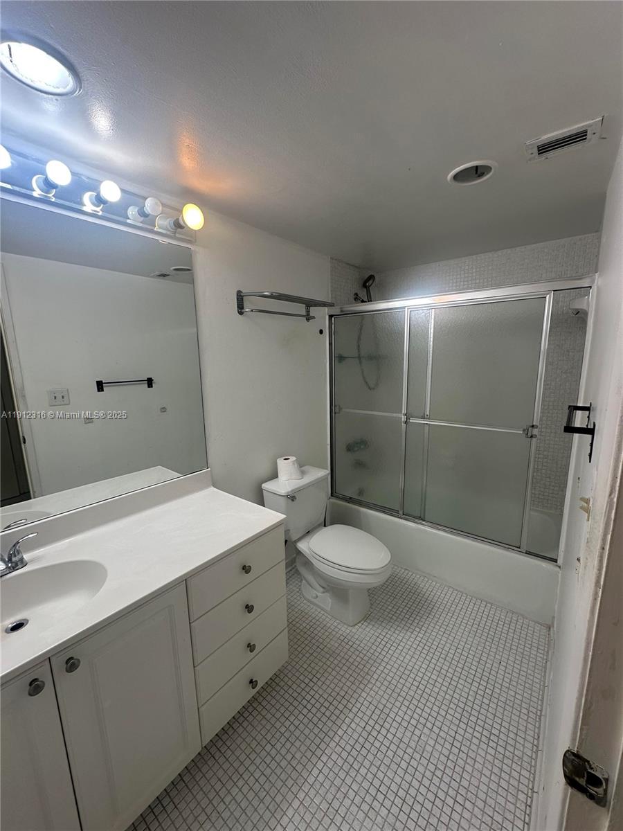OCEANVIEW BUILDING A COND - Residential