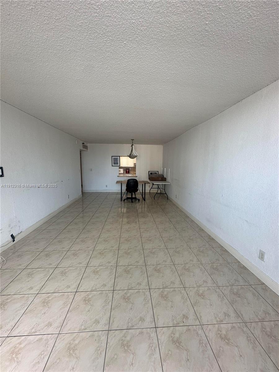 OCEANVIEW BUILDING A COND - Residential