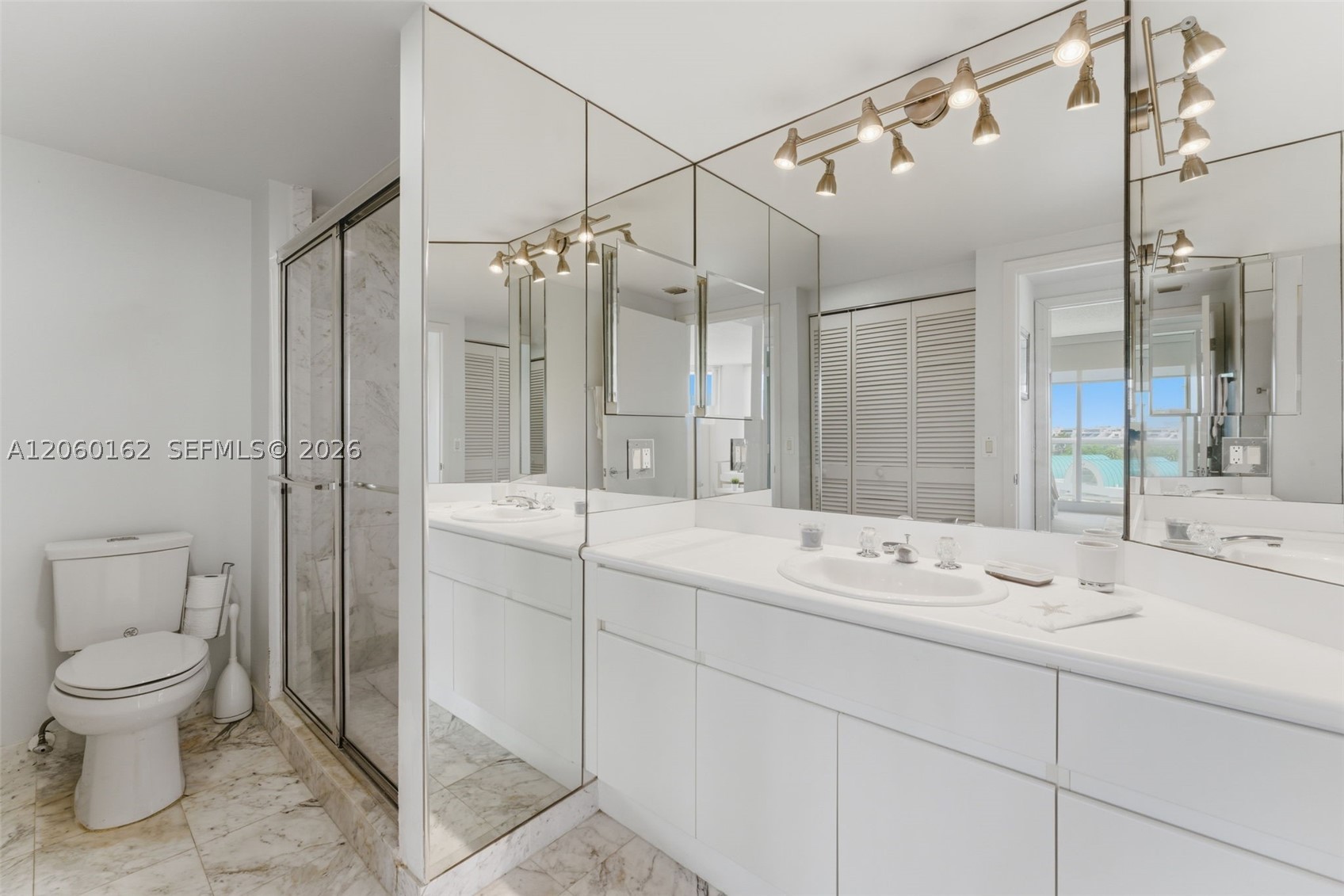 OCEANIA IV CONDO - Residential