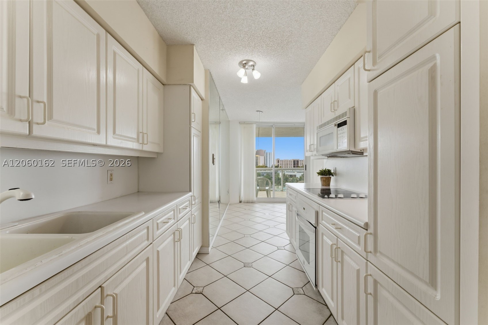 OCEANIA IV CONDO - Residential