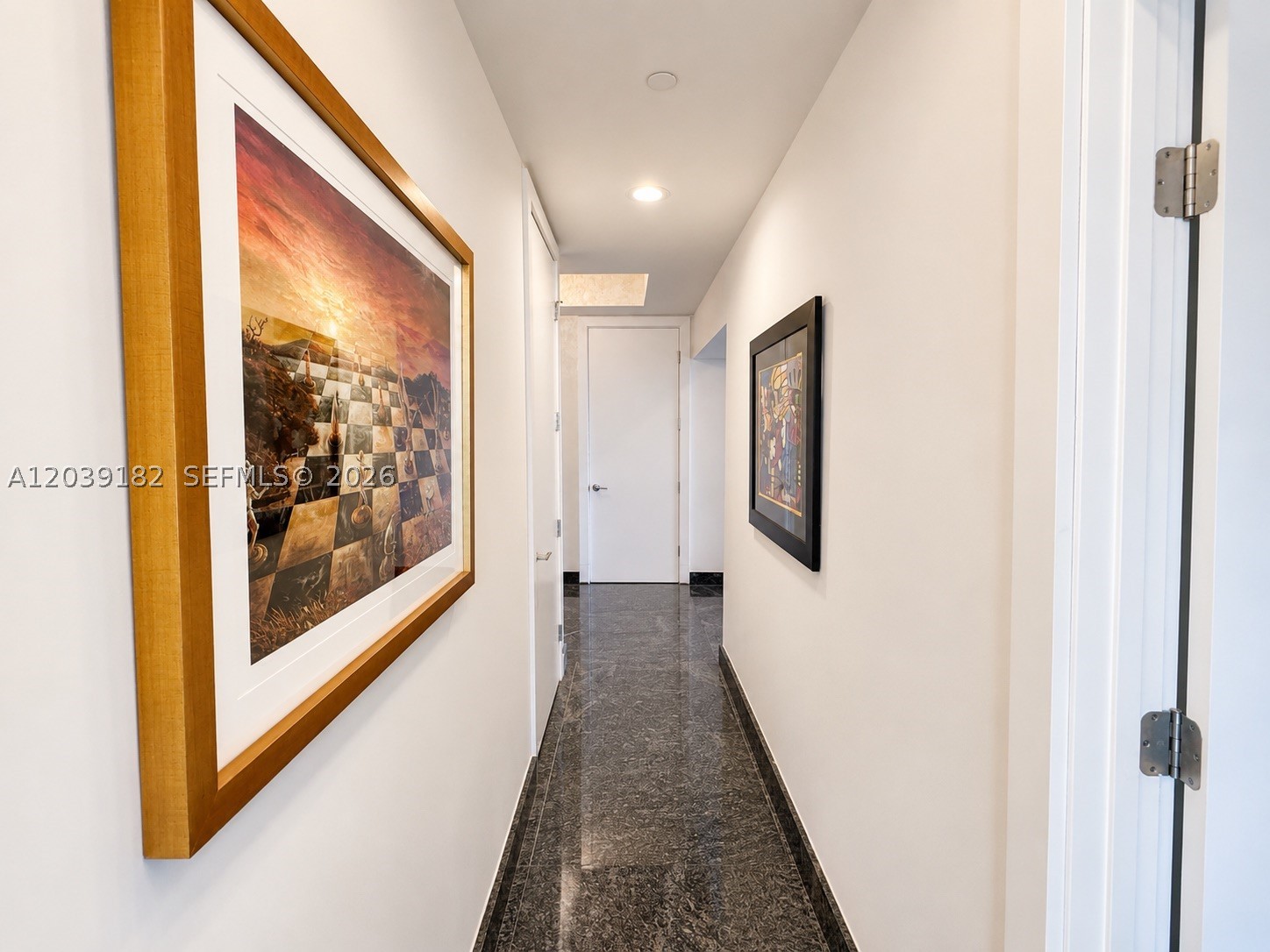 TDR TOWER III CONDO - Residential