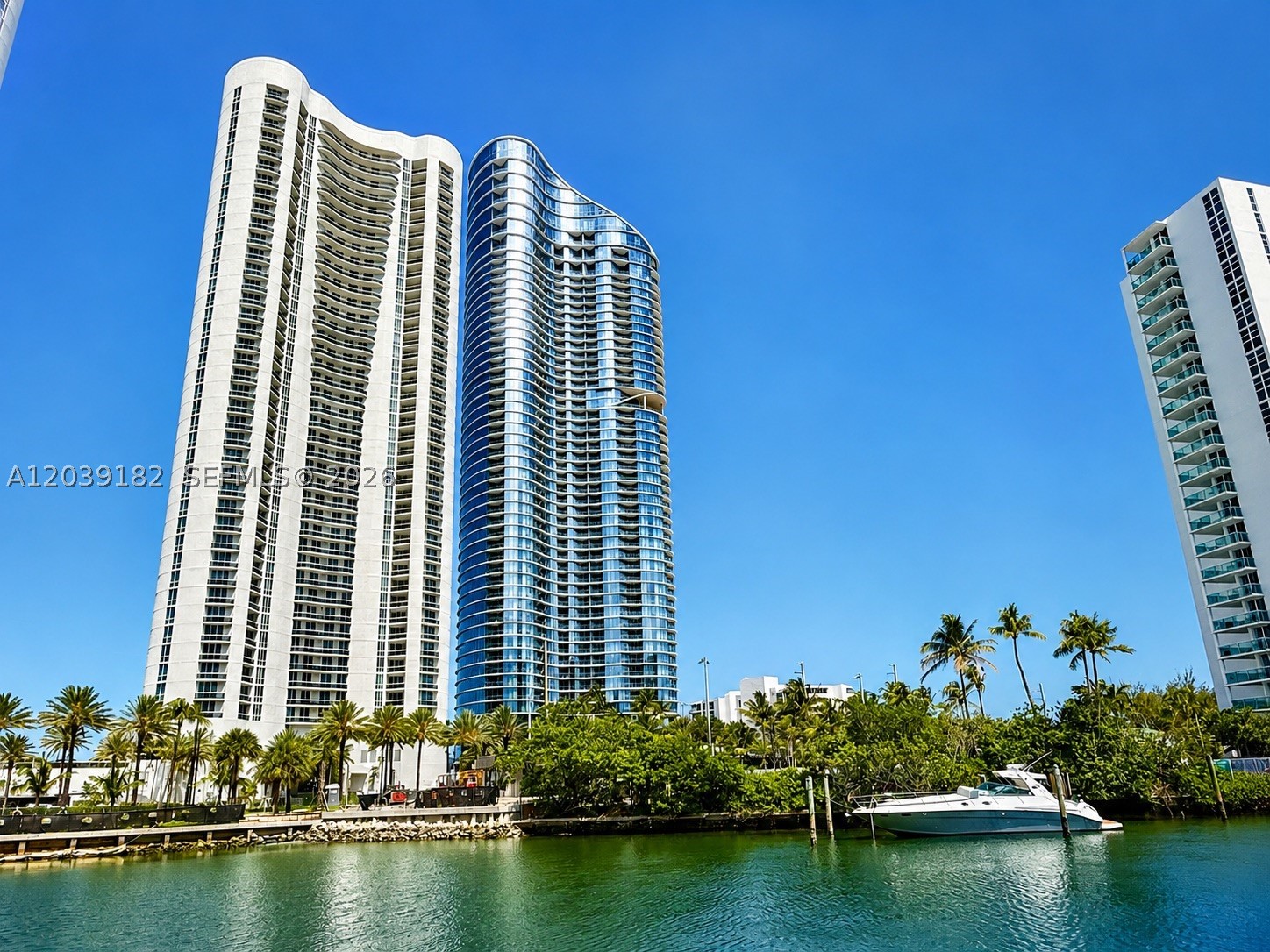 TDR TOWER III CONDO - Residential