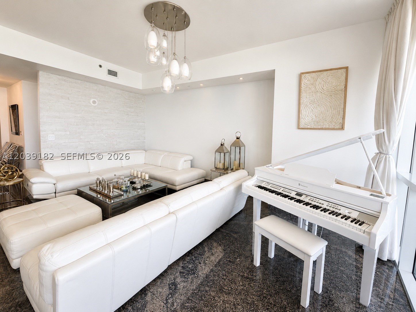 TDR TOWER III CONDO - Residential