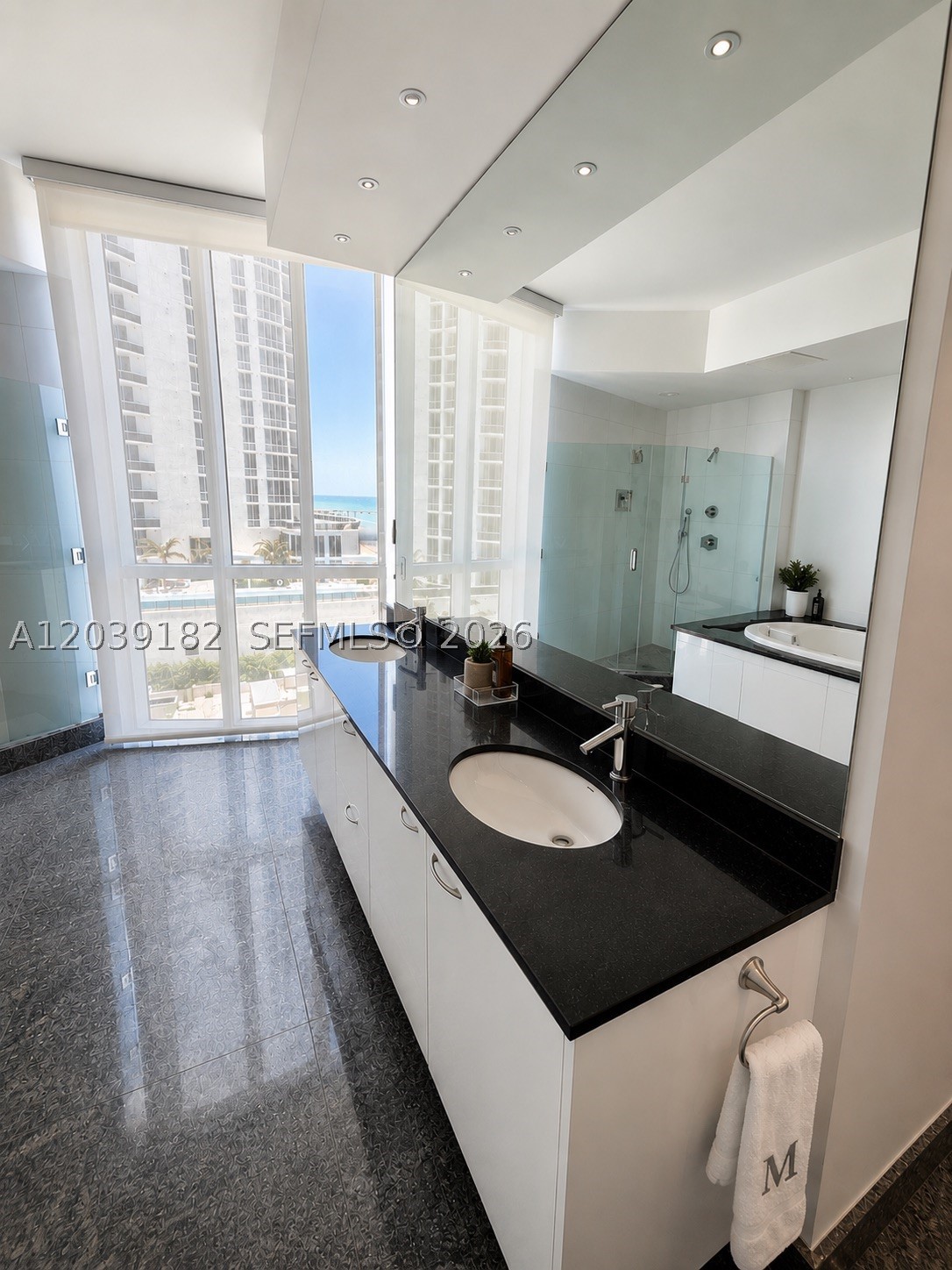 TDR TOWER III CONDO - Residential