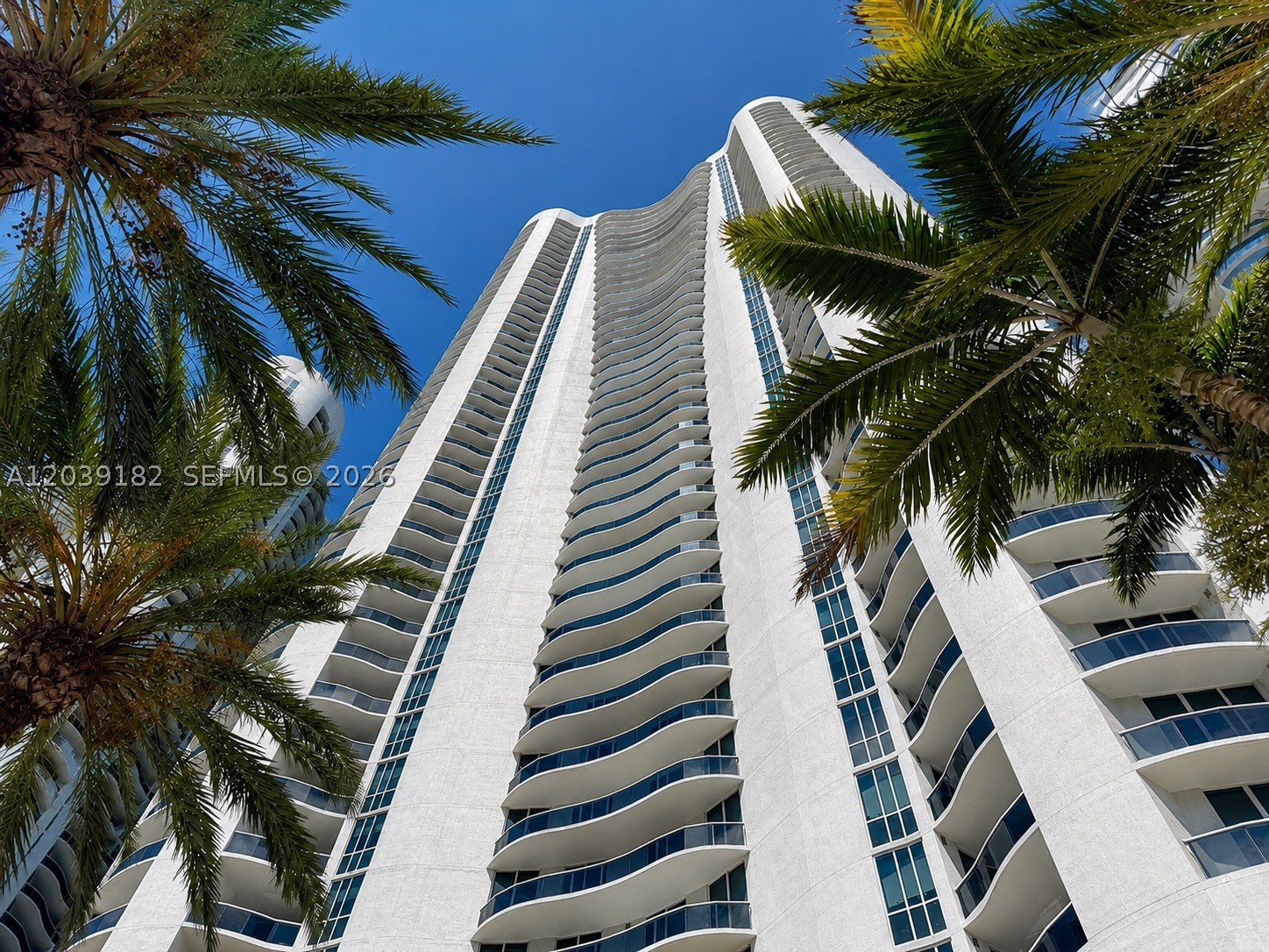 TDR TOWER III CONDO - Residential