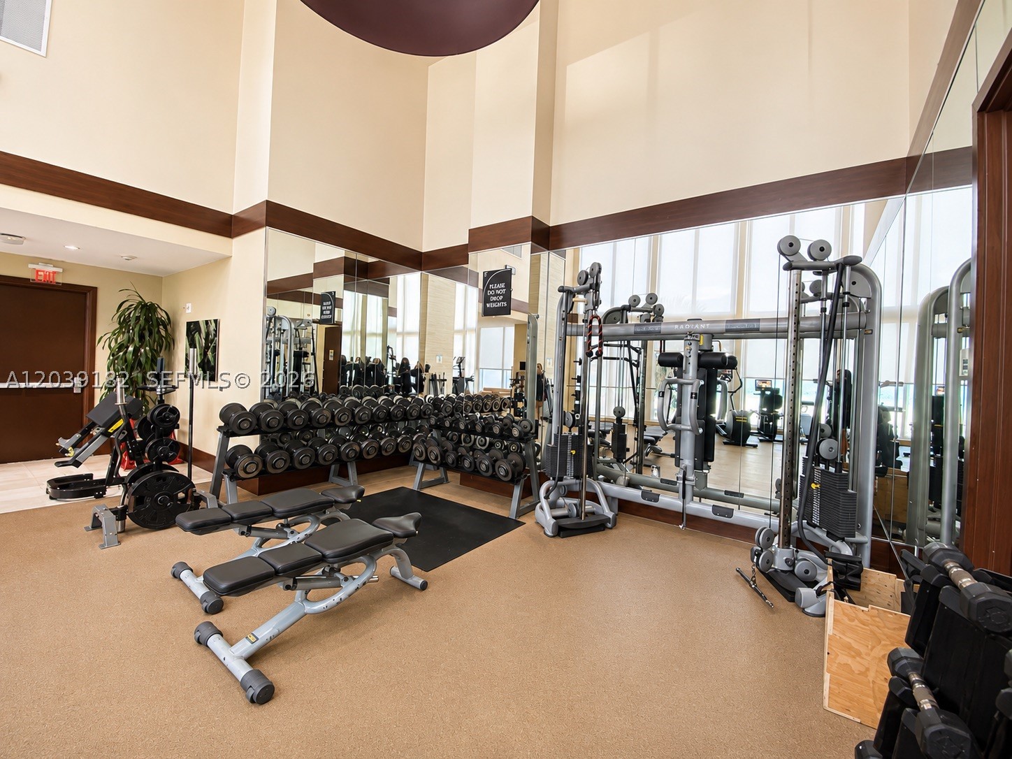 TDR TOWER III CONDO - Residential