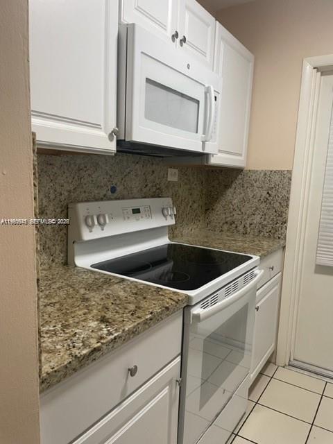 SEVENTEENTH GREEN CONDO - Residential