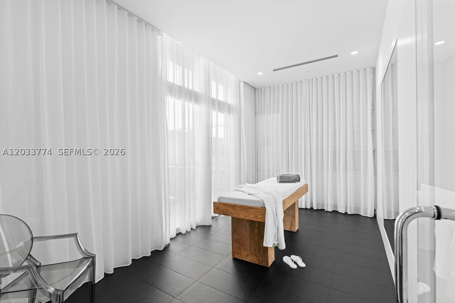 METROPICA NORTH TOWER ONE - Residential Lease