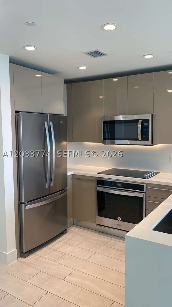 METROPICA NORTH TOWER ONE - Residential Lease