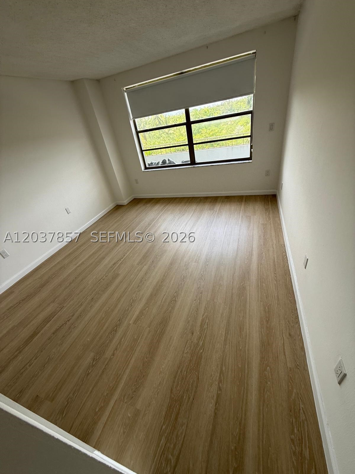 COMMODORE CLUB WEST CONDO - Residential Lease
