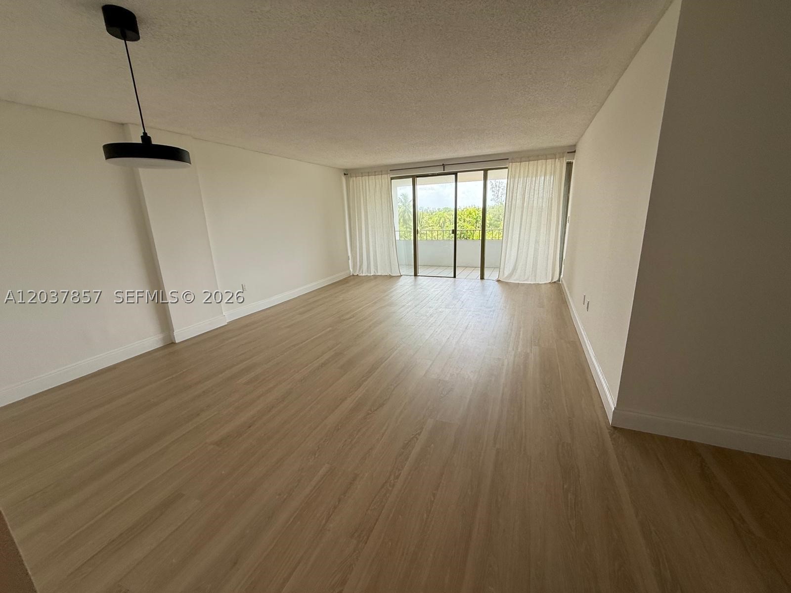 COMMODORE CLUB WEST CONDO - Residential Lease