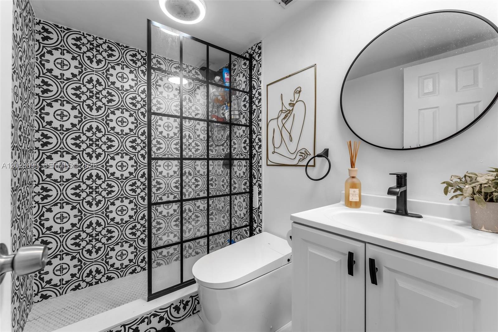 KINGS CREEK SO CONDO - Residential