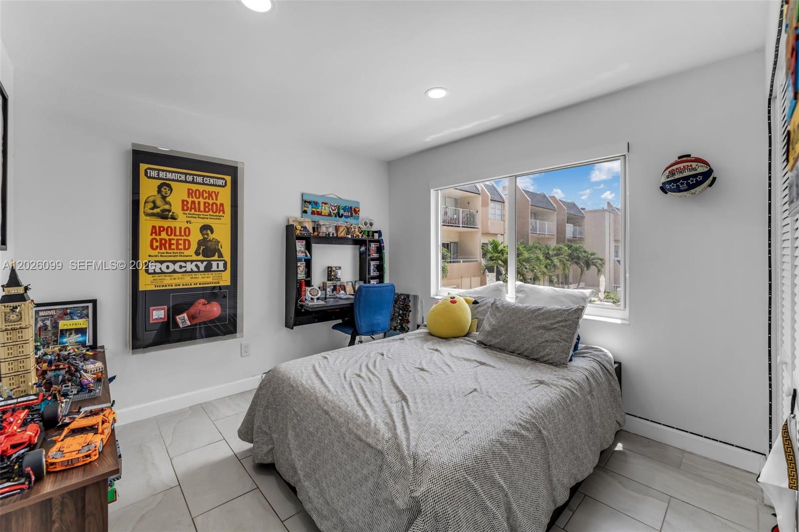 KINGS CREEK SO CONDO - Residential