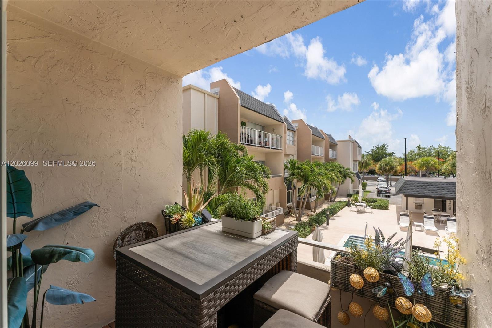 KINGS CREEK SO CONDO - Residential