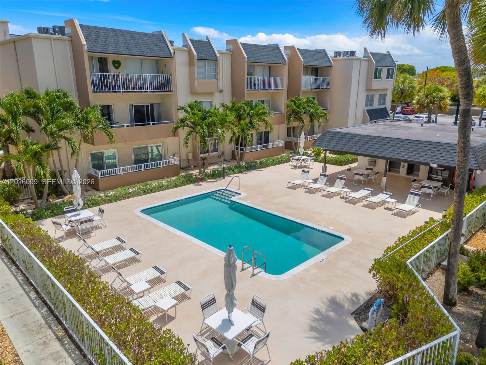 KINGS CREEK SO CONDO - Residential
