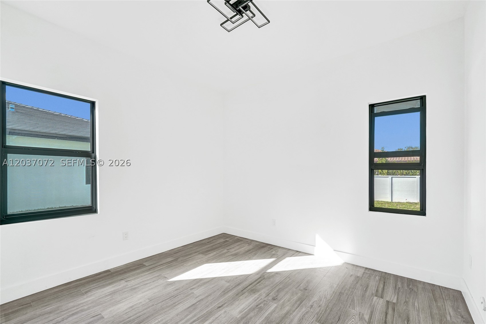 CASUARINAS - Residential