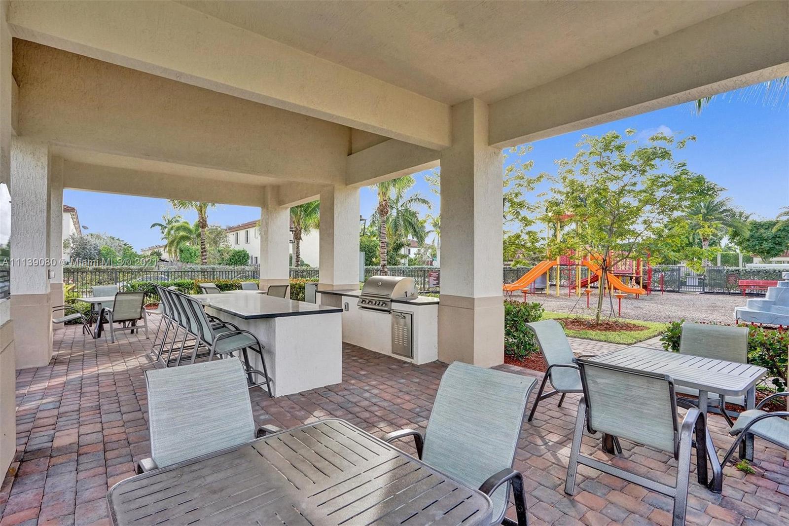 VENETIAN PARC WEST - Residential