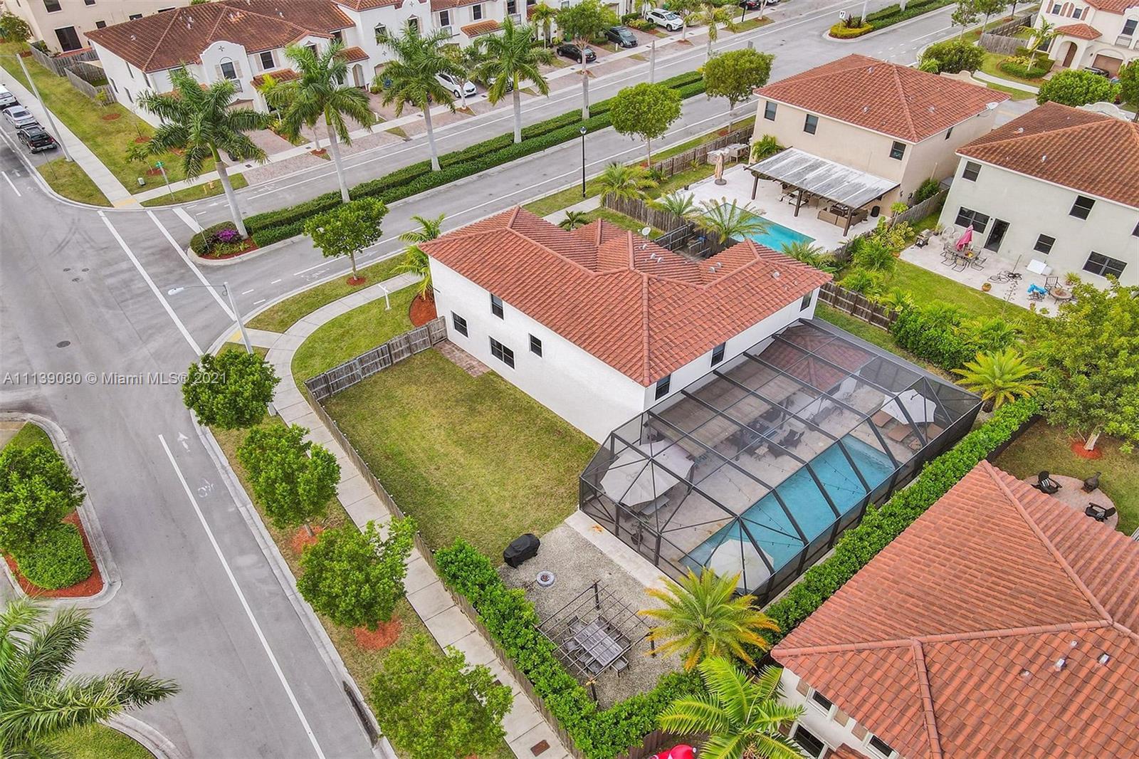 VENETIAN PARC WEST - Residential