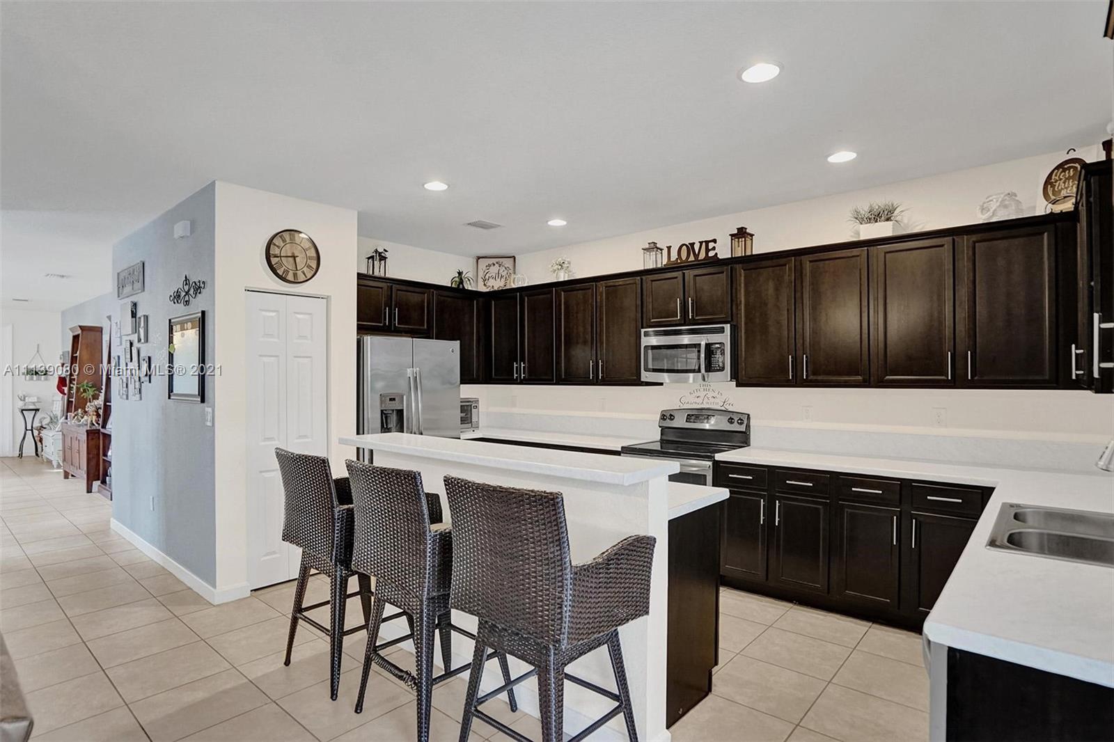 VENETIAN PARC WEST - Residential