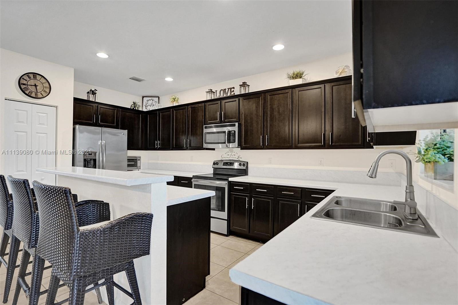 VENETIAN PARC WEST - Residential