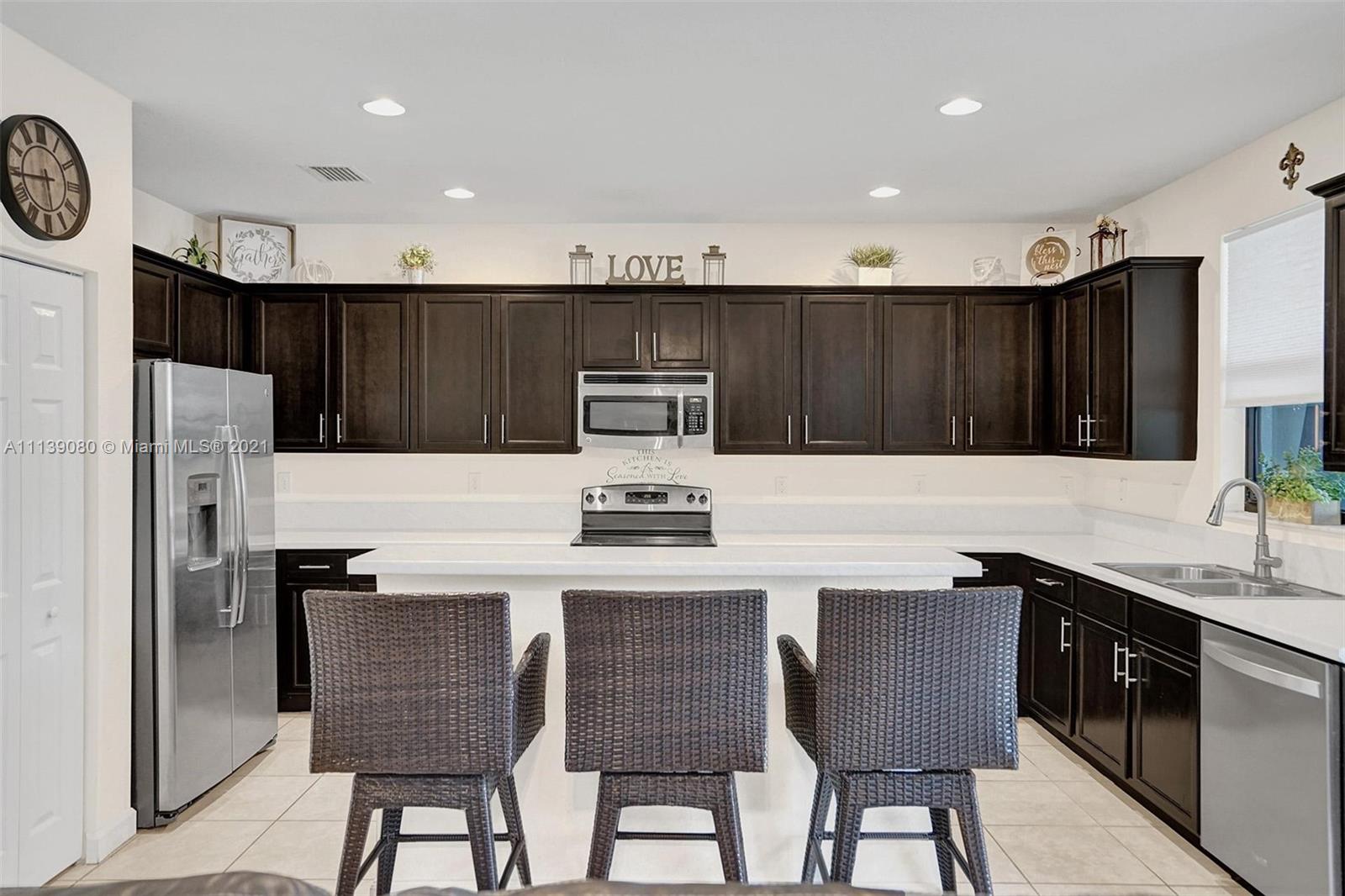 VENETIAN PARC WEST - Residential