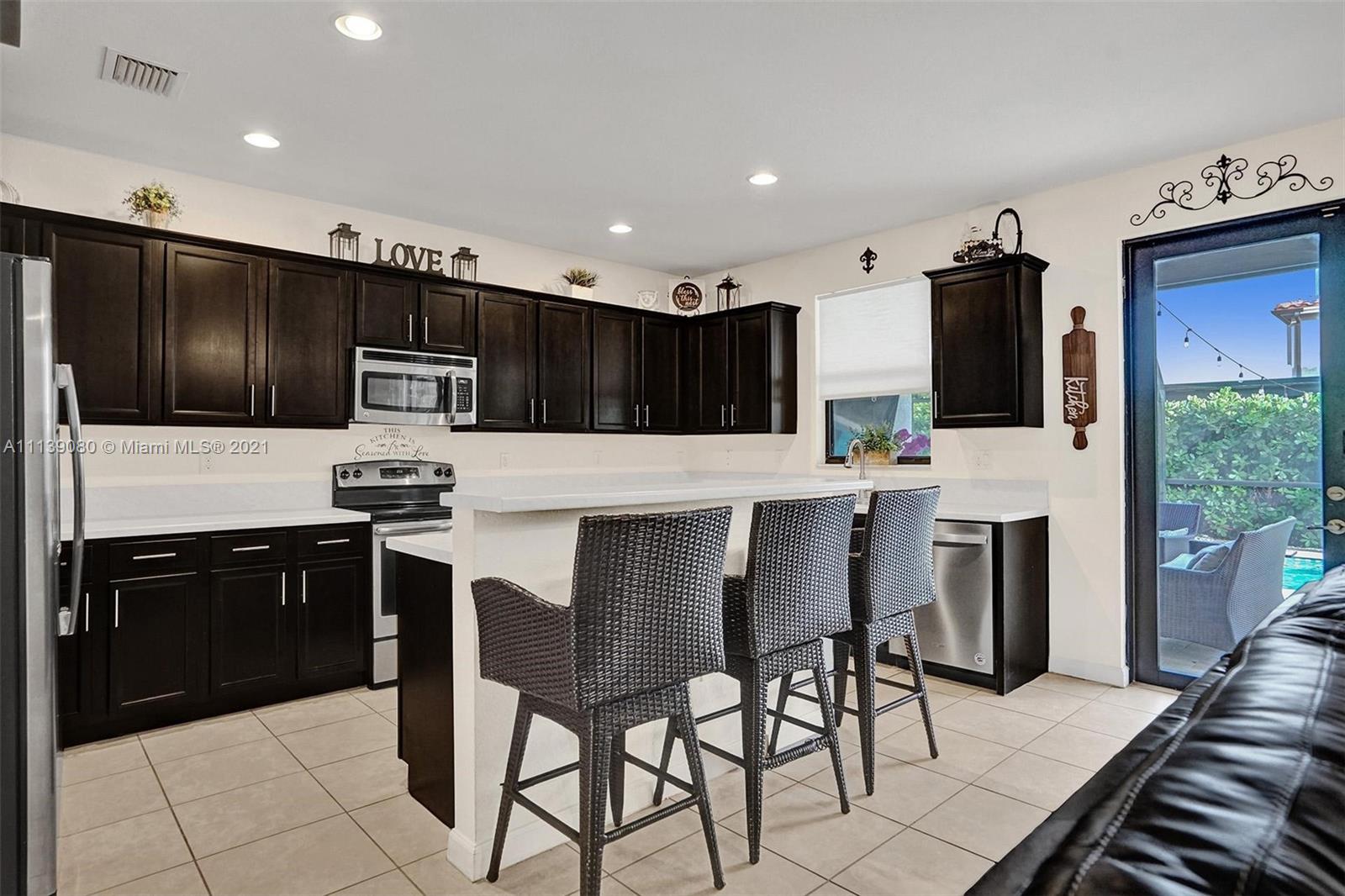 VENETIAN PARC WEST - Residential