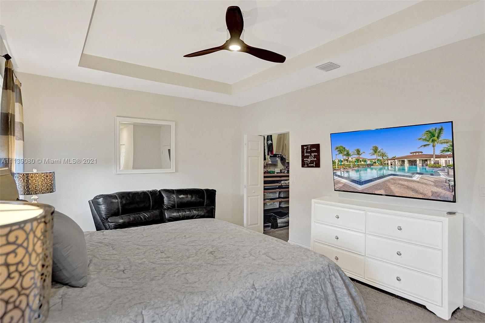 VENETIAN PARC WEST - Residential