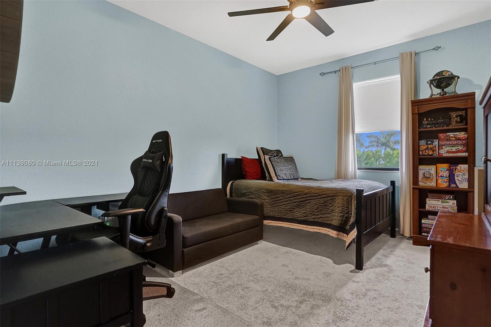 VENETIAN PARC WEST - Residential
