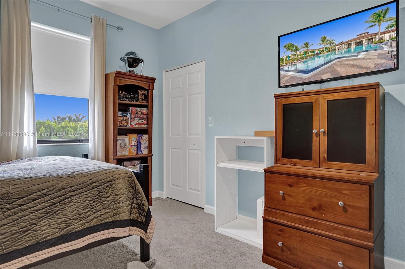 VENETIAN PARC WEST - Residential