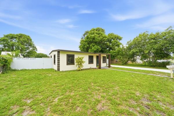 BUNCHE PARK - Residential