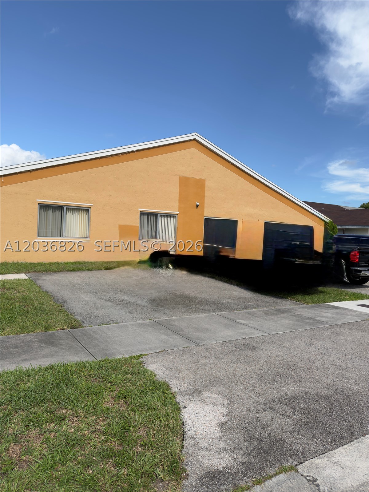 LORMAR I - Residential