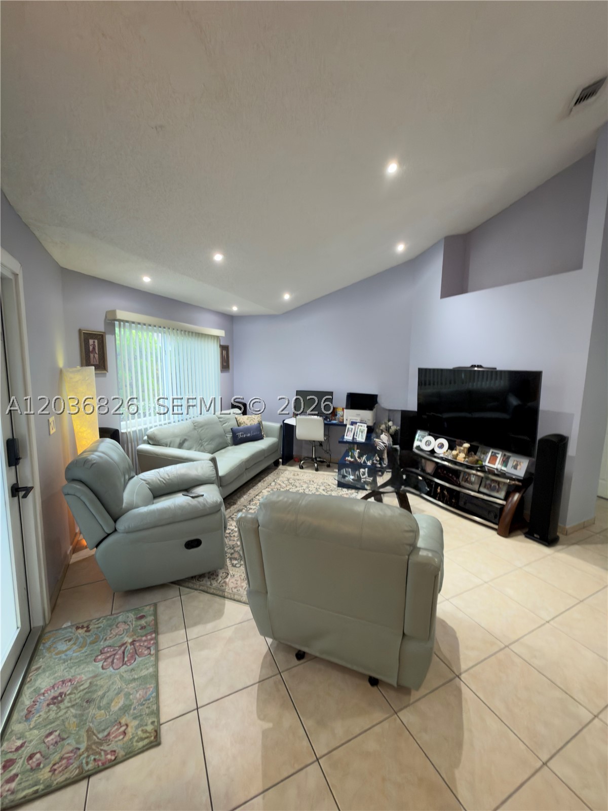 LORMAR I - Residential