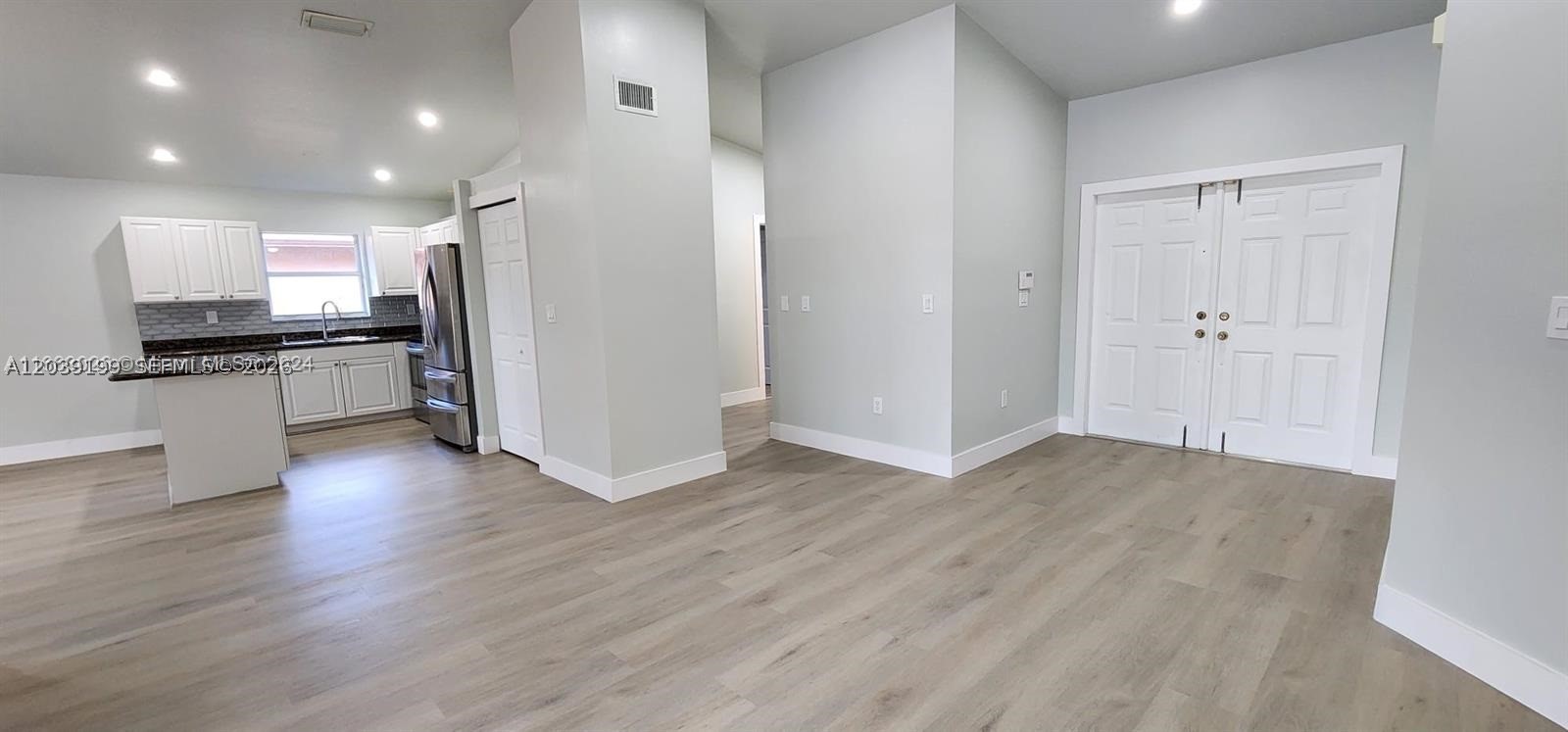 KENDALL FAMILY ESTATES PH - Residential