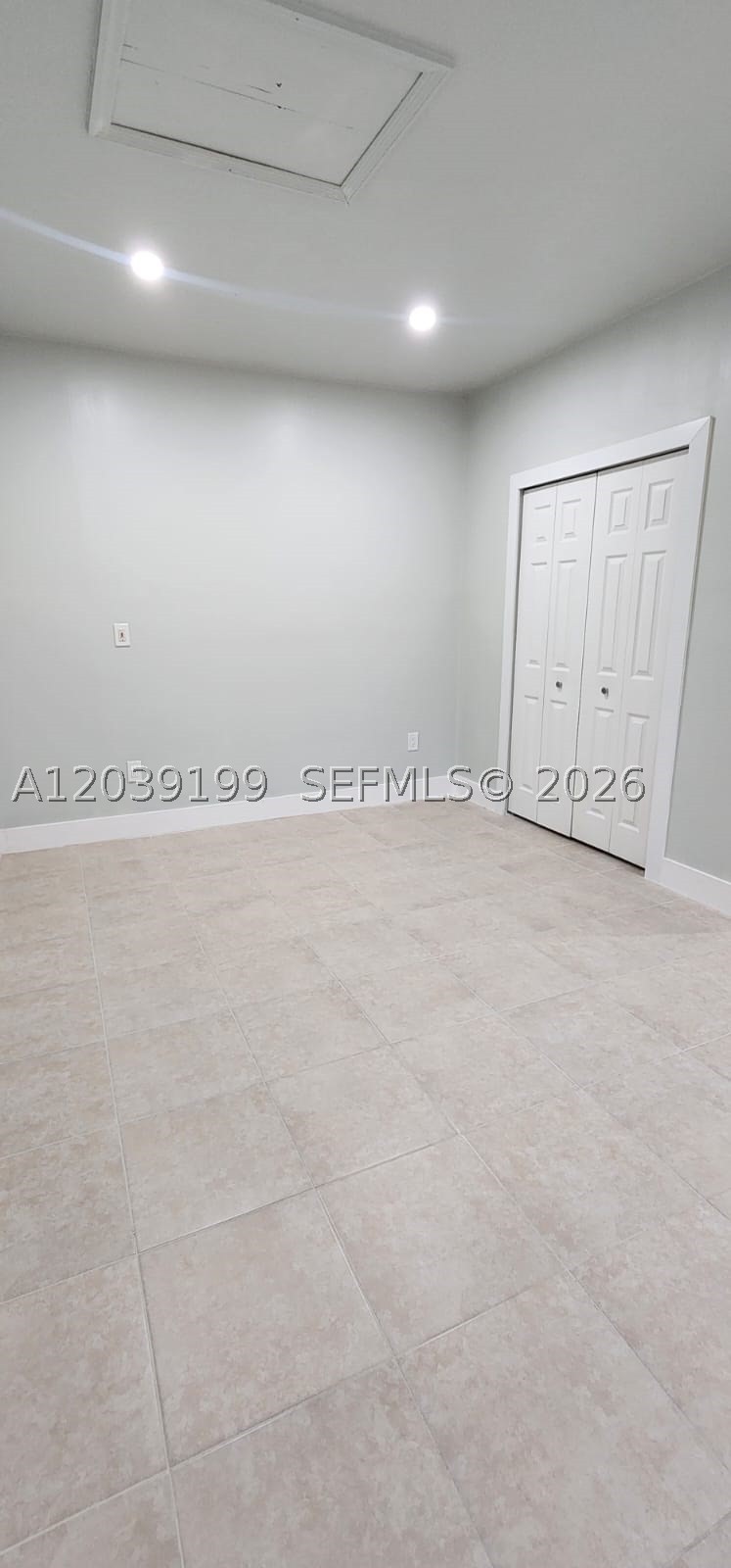KENDALL FAMILY ESTATES PH - Residential