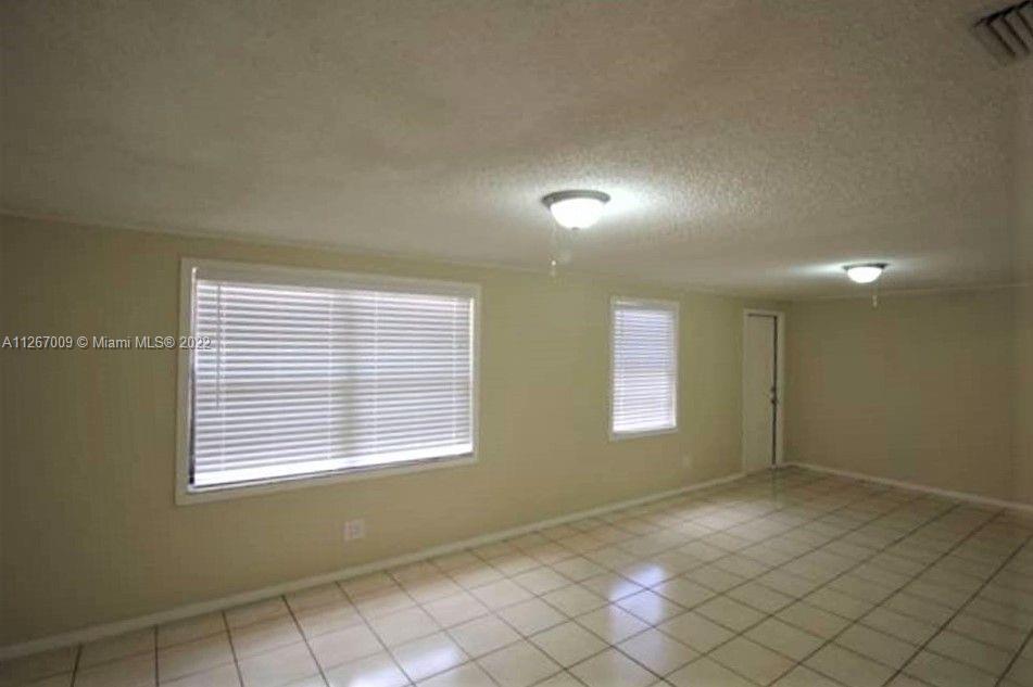 HOLLYWOOD HILLS AMEN PLAT - Residential Lease