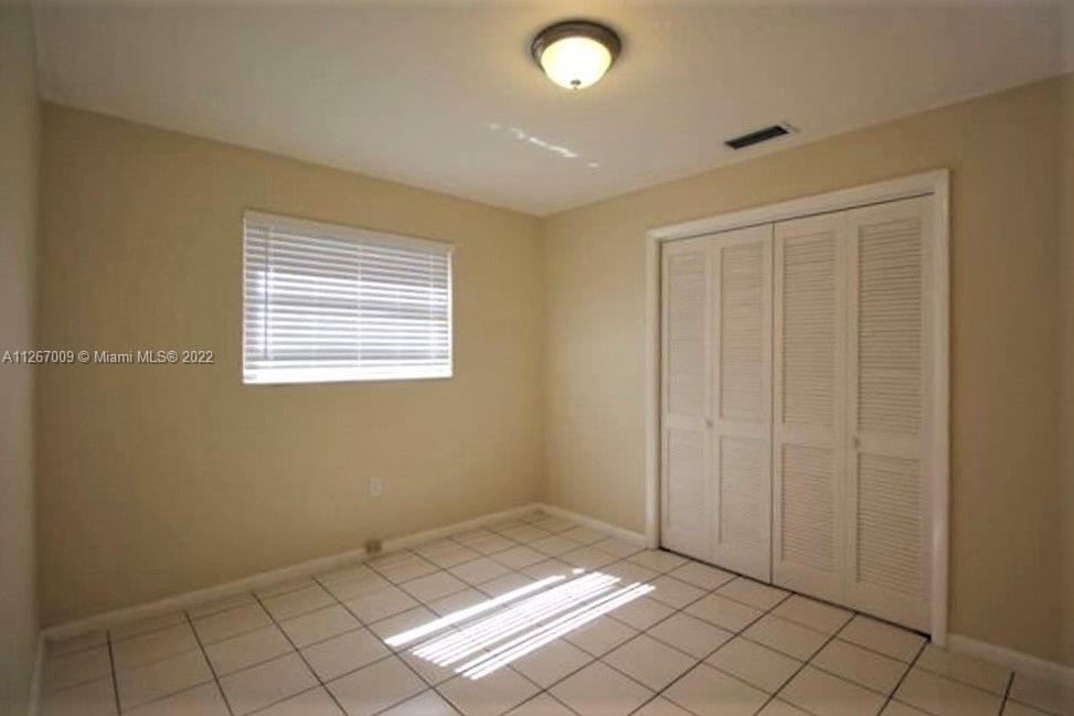 HOLLYWOOD HILLS AMEN PLAT - Residential Lease