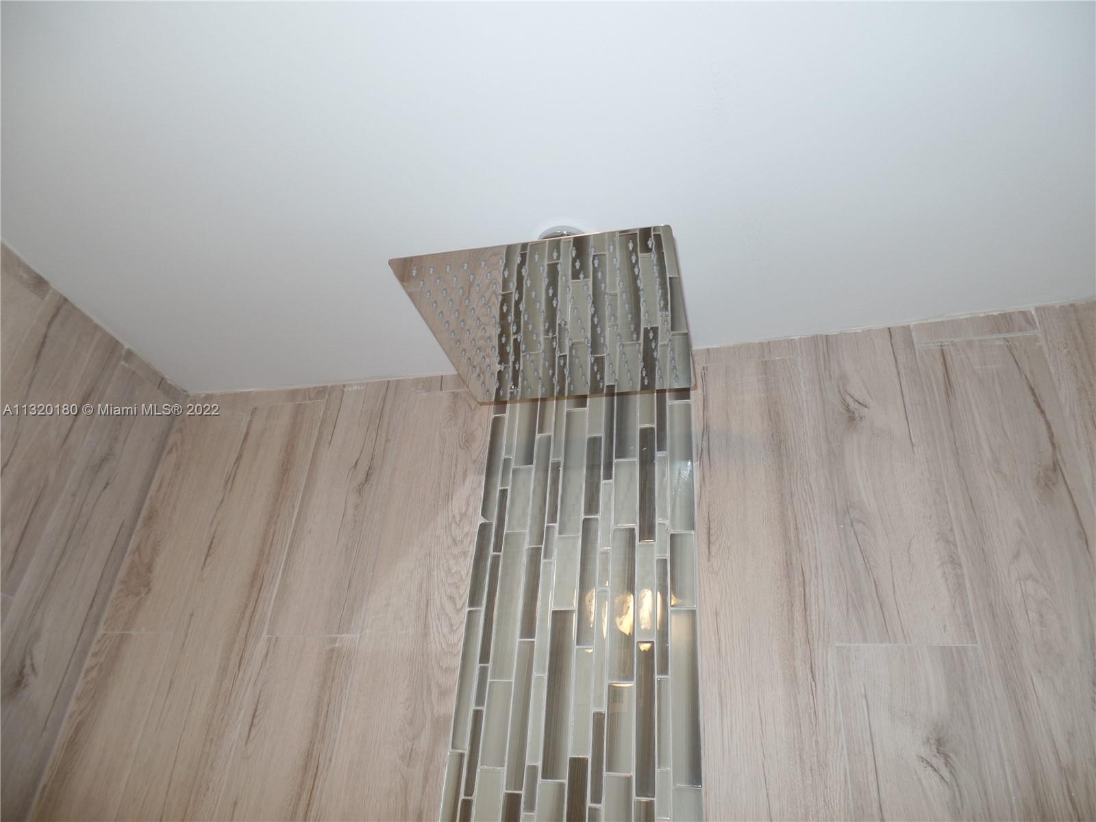 ROYAL POINCIANA CONDO - Residential Lease