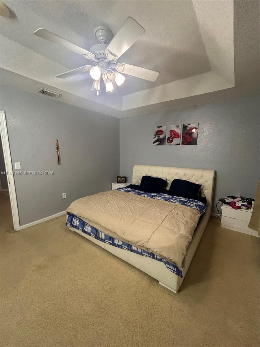 MANDARIN LAKES - Residential