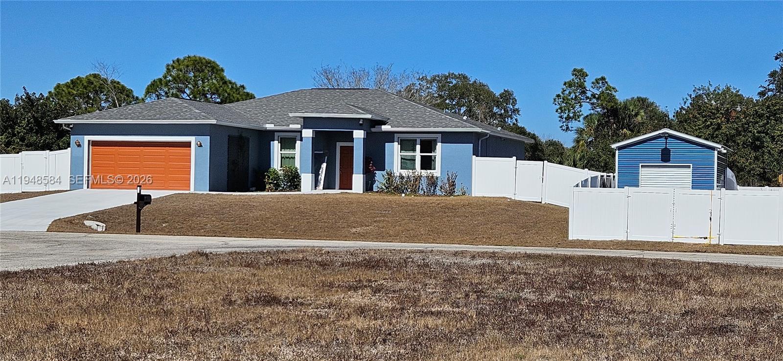 PORT LABELLE UNIT 11 - Land