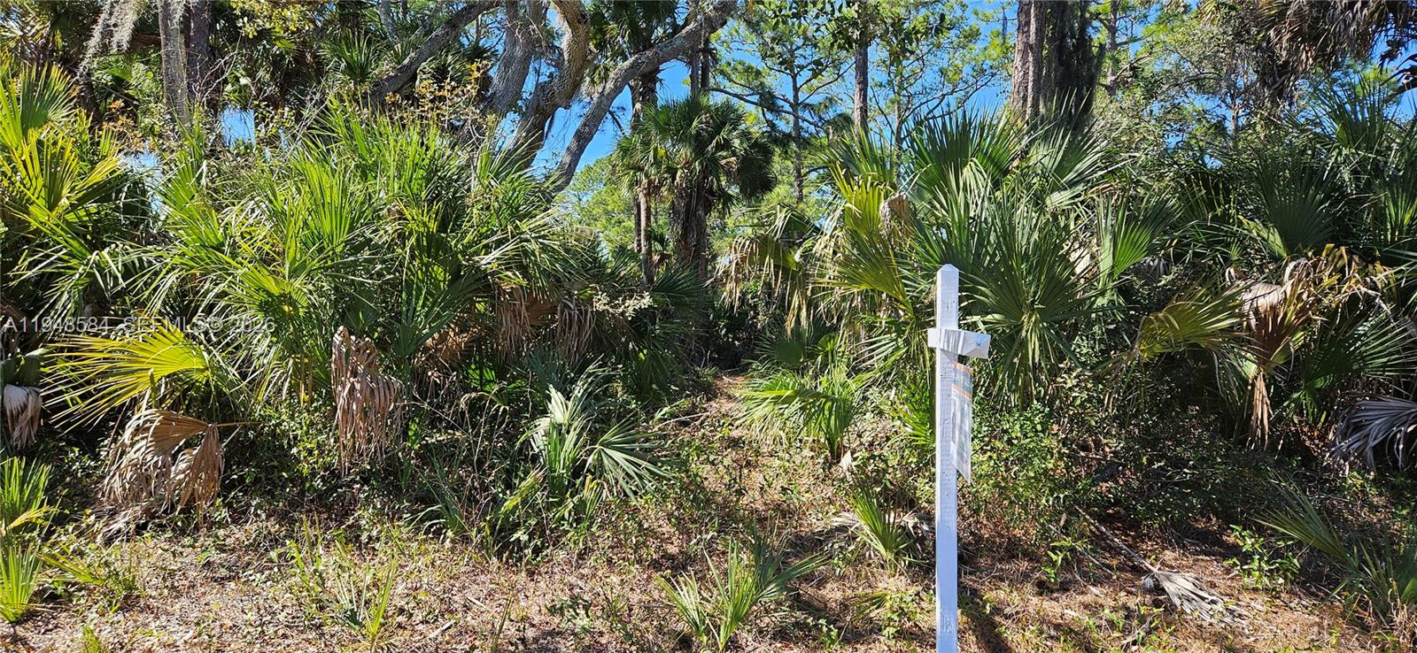 PORT LABELLE UNIT 11 - Land