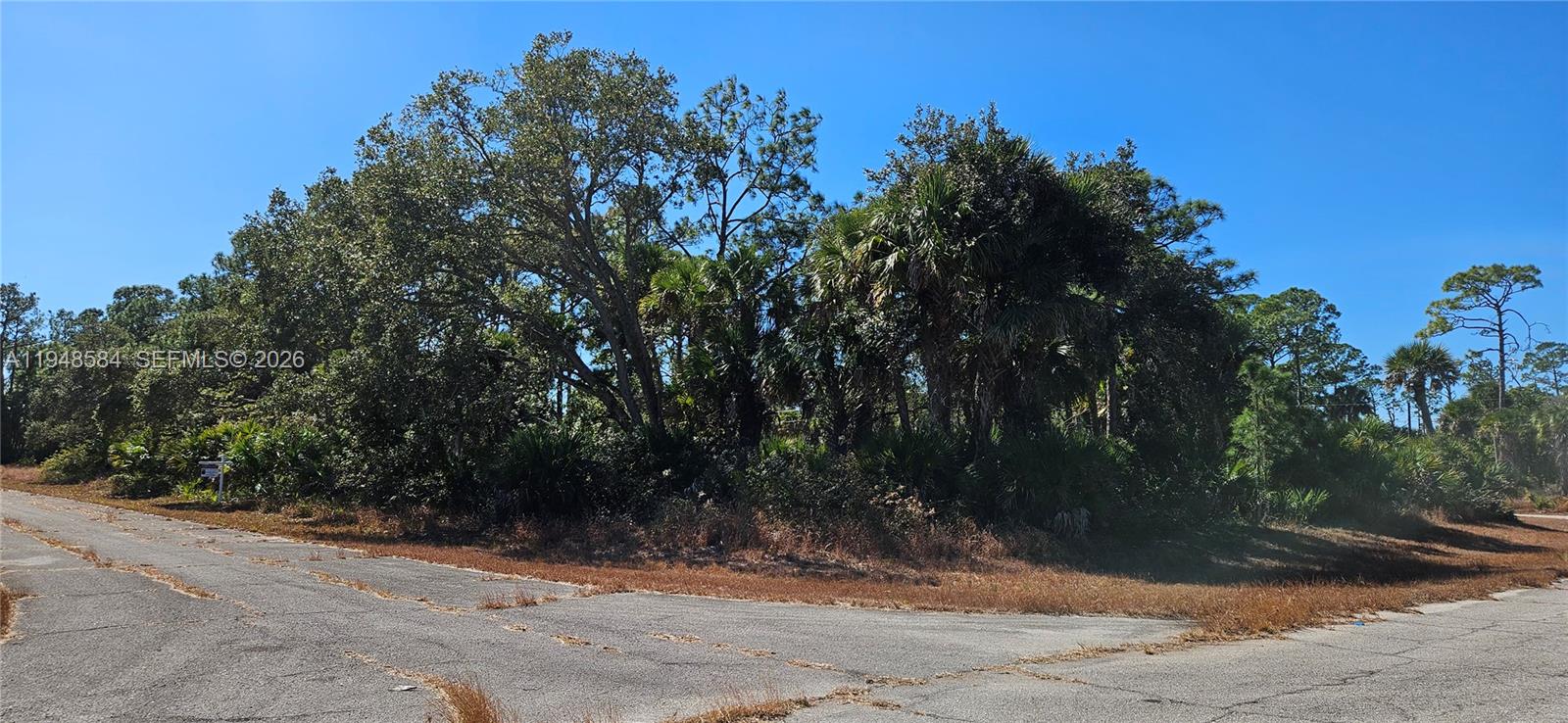 PORT LABELLE UNIT 11 - Land